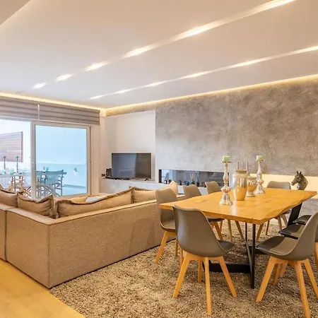 Navarino Villa