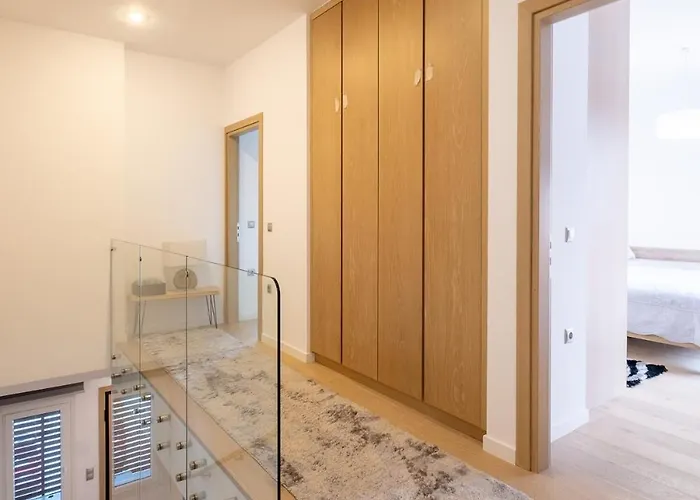 Villa Navarino Kiáton